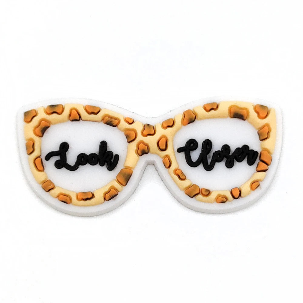 New Arrivals Cute Leopard Print Shoe Charms for Crocs Accessories Sandals Shoe Decorations Pins Grils Women Favor Gift