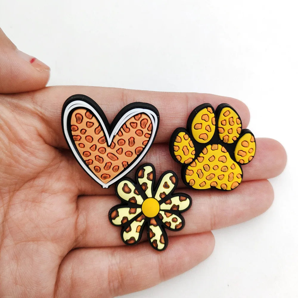 New Arrivals Cute Leopard Print Shoe Charms for Crocs Accessories Sandals Shoe Decorations Pins Grils Women Favor Gift