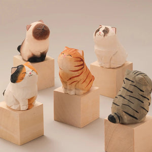 Handcrafted wood carving  kitten statue Desk accessories Cute Cat Figurine Home decor Animal Car Ornament Home Room decoration